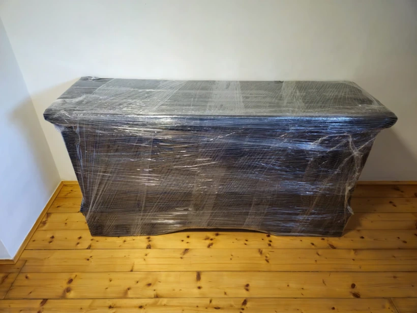 Kommode für den Transport durch FlexiTrans verpackt